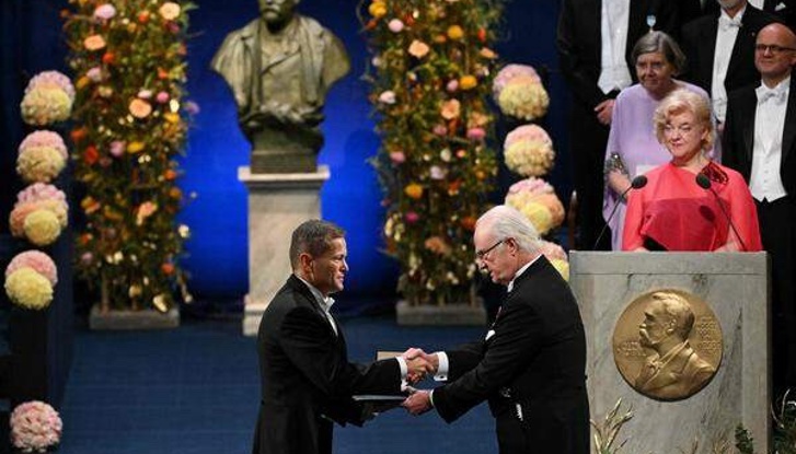 Nobel ceremony with king.JPG