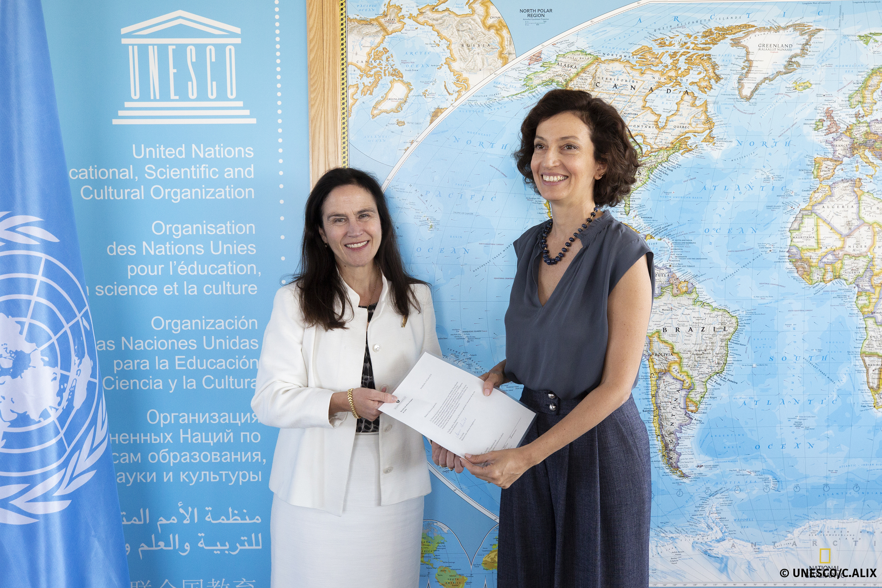 Ambassadör Anna Brandt och Unescos Generaldirektör Audrey Azoulay